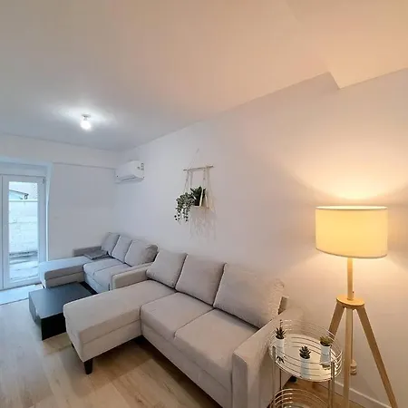 Mascate - Climatise En Hypercentre *