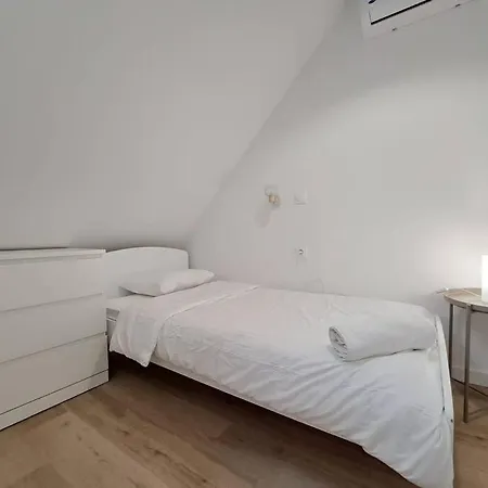 Mascate - Climatise En Hypercentre Appartement Reims