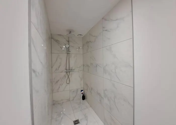 Mascate - Climatise En Hypercentre Apartment